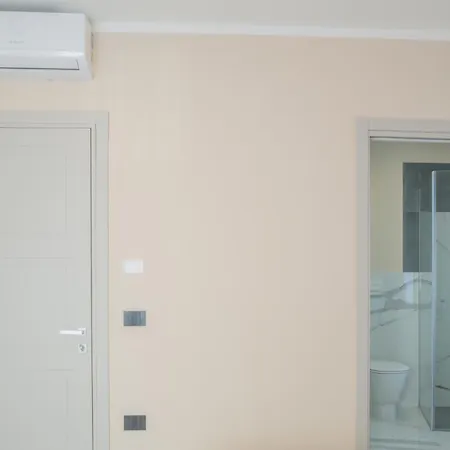 Aphrodite House 4* بومبيي