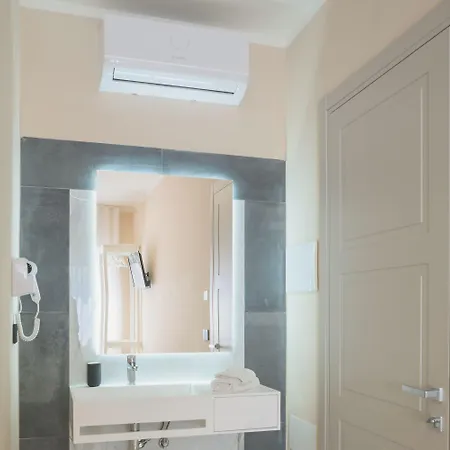 فندق مبيت وإفطار Aphrodite House 4*