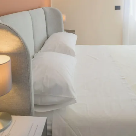 فندق مبيت وإفطار Aphrodite House بومبيي